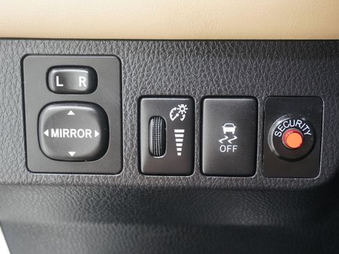 Used 2015 Toyota RAV4 XLE FWD image 22
