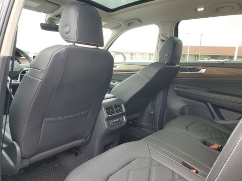 New 2026 Volkswagen Atlas SE FWD image 10