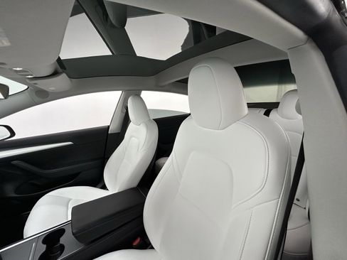 Used 2023 Tesla Model 3 Performance image 27