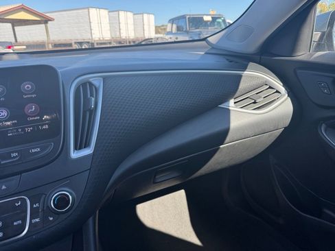 Used 2024 Chevrolet Malibu LT image 33