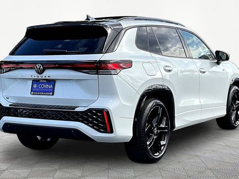 New 2026 Volkswagen Tiguan SE R-Line image 6
