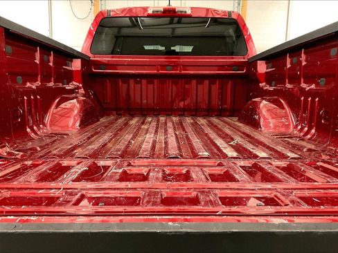 Used 2021 Chevrolet Colorado LT AWD/4WD image 32