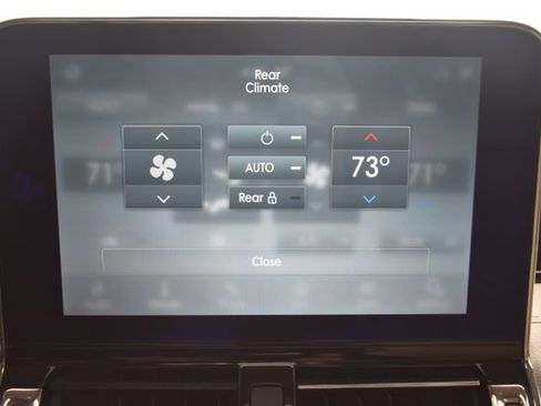 Used 2020 Lincoln Navigator L Reserve w/ Luxury Package image 32