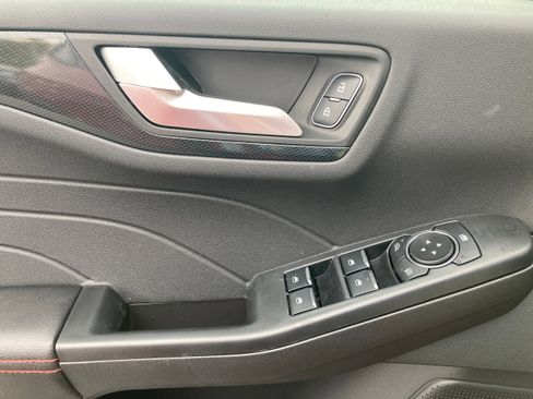 New 2026 Ford Escape ST-Line w/ Tech Pack #1 image 19