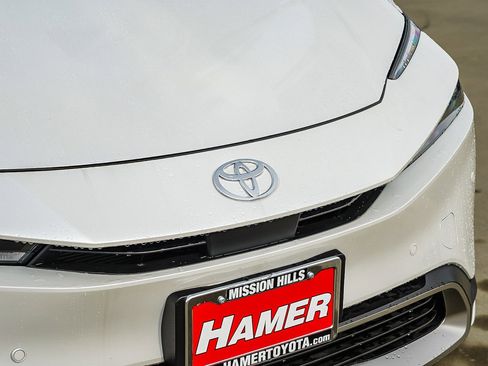 New 2026 Toyota Prius Plug-In Hybrid image 10