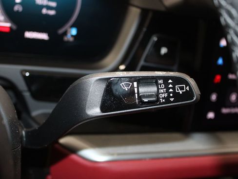 Used 2024 Porsche Cayenne image 26