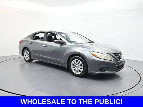 Used 2016 Nissan Altima 2.5 S w/ Power Driver Seat Package FWD image 1