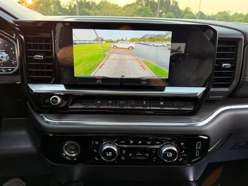 Used 2023 GMC Sierra 1500 SLT RWD image 16
