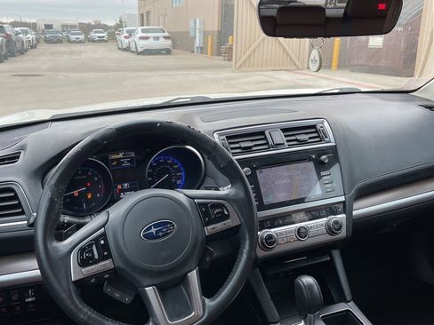 Used 2017 Subaru Outback 3.6R Touring w/ Popular Package #5A image 4