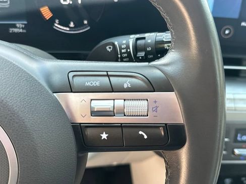 Used 2025 Hyundai Kona SEL FWD image 27