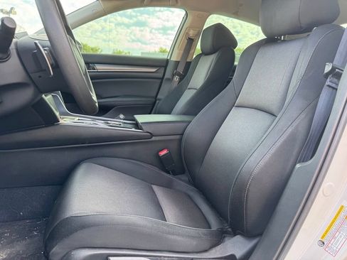 Used 2020 Honda Accord Hybrid image 9