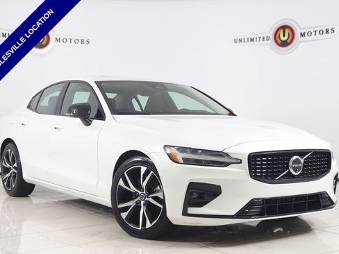 Used 2024 Volvo S60 B5 Plus AWD/4WD image 1