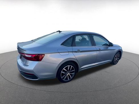 Used 2025 Volkswagen Jetta SE image 15