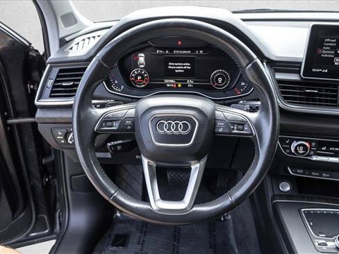 Used 2018 Audi Q5 Prestige w/ Prestige Package AWD/4WD image 13