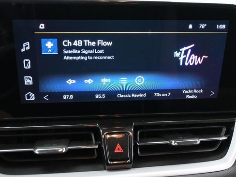 Used 2024 Chevrolet TrailBlazer LT AWD/4WD image 19