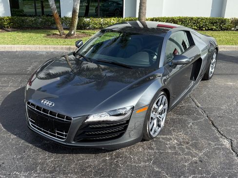 Used 2010 Audi R8 V10 AWD/4WD image 9