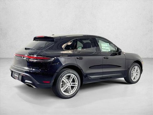 Used 2026 Porsche Macan AWD/4WD image 9