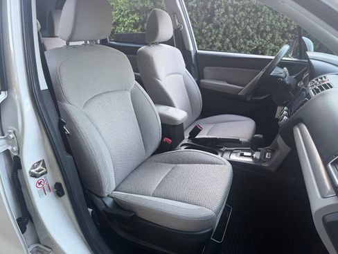 Used 2017 Subaru Forester 2.5i Premium AWD/4WD image 26