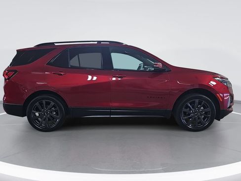 Certified 2022 Chevrolet Equinox RS w/ RS Leather Package AWD/4WD image 2