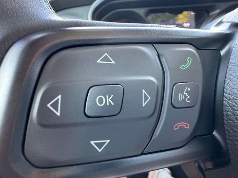 New 2025 Jeep Gladiator Sport image 15