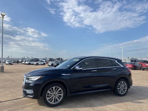Used 2023 INFINITI QX50 Luxe FWD image 11