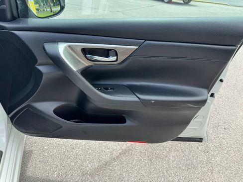 Used 2014 Nissan Altima 3.5 SL w/ Technology Package FWD image 22