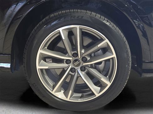 Used 2023 Audi Q3 2.0T Premium w/ Black Optic Sport Package image 11