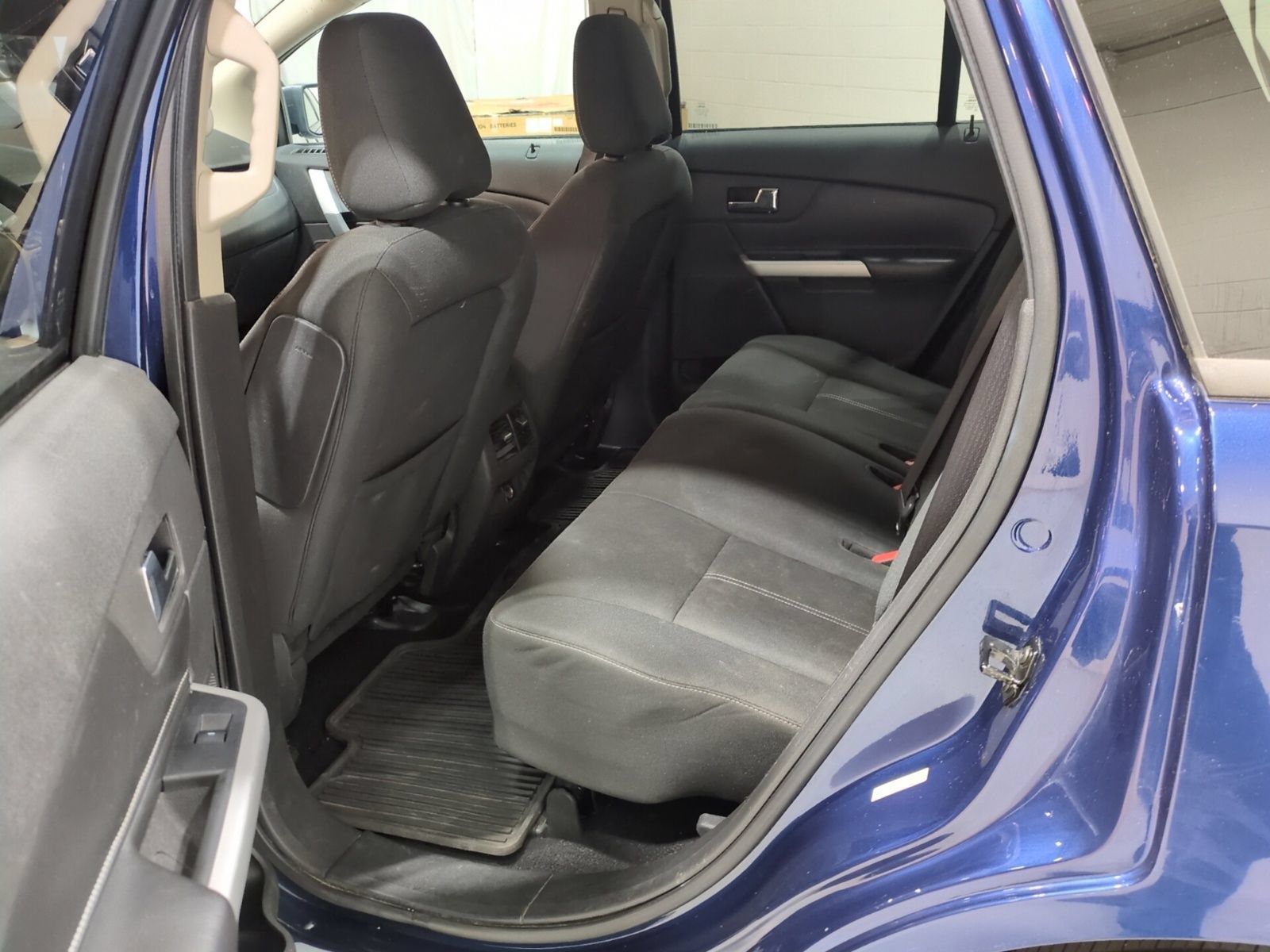 Used 2012 Ford Edge SE FWD image 13