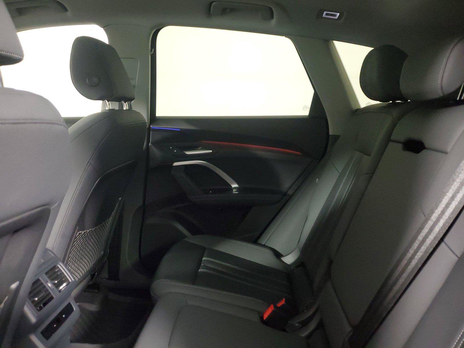 Certified 2025 Audi Q5 Premium w/ Convenience Package AWD/4WD image 12