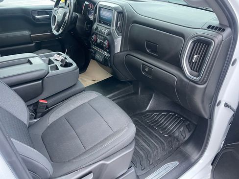 Used 2020 Chevrolet Silverado 1500 LT w/ Convenience Package image 24