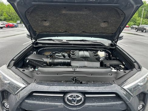 Used 2024 Toyota 4Runner SR5 Premium AWD/4WD image 11