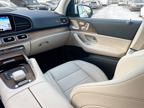 Used 2022 Mercedes-Benz GLS 450 4MATIC image 26
