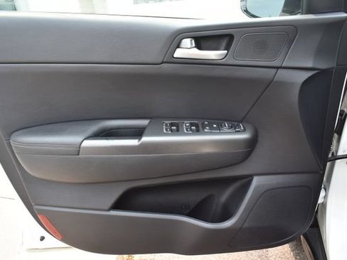 Used 2021 Kia Sportage S AWD/4WD image 17