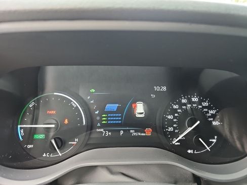 Used 2025 Toyota Sienna XLE FWD image 24