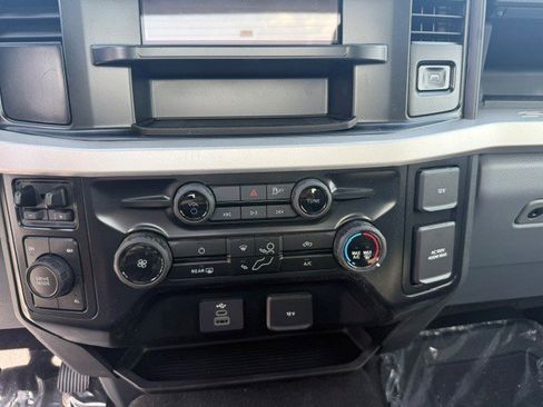New 2026 Ford F450 XLT w/ XLT Value Package AWD/4WD image 9