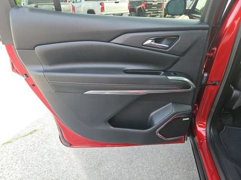 Used 2024 Chevrolet Traverse RS w/ LPO, Floor Liner Package FWD image 16