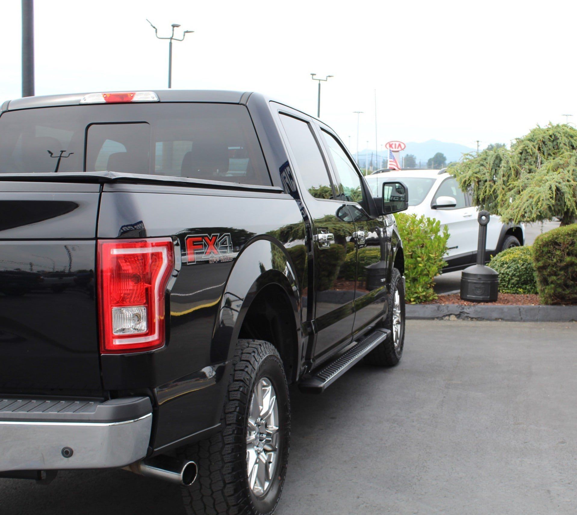 Used 2016 Ford F150 XLT w/ Equipment Group 302A Luxury AWD/4WD image 7