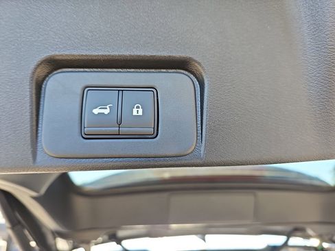 New 2026 Nissan Rogue SV FWD image 17