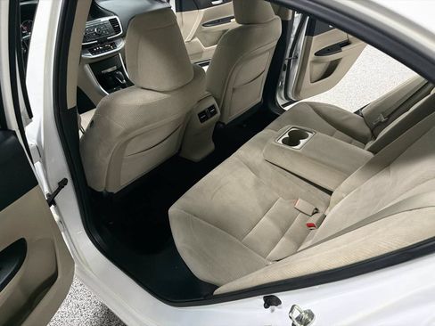 Used 2013 Honda Accord EX image 28