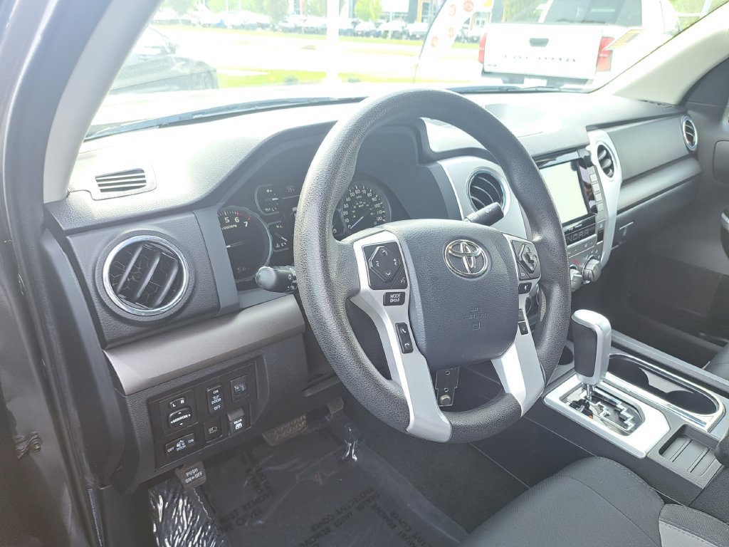 Used 2020 Toyota Tundra SR5 w/ SR5 Upgrade Package AWD/4WD image 13