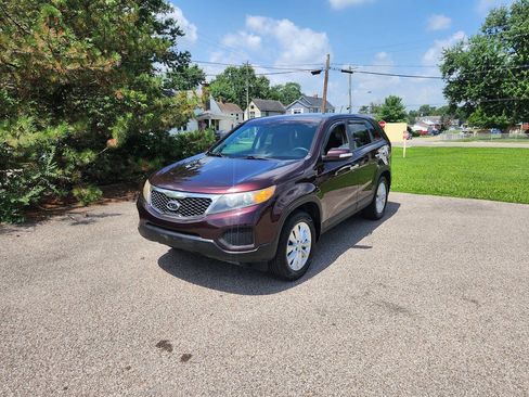 Used 2013 Kia Sorento LX FWD image 4