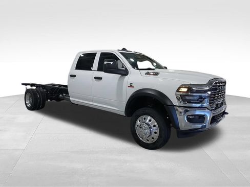 New 2026 RAM 4500 Tradesman AWD/4WD image 2