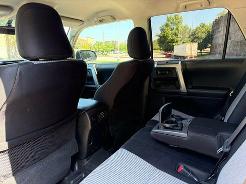 Used 2016 Toyota 4Runner SR5 AWD/4WD image 20