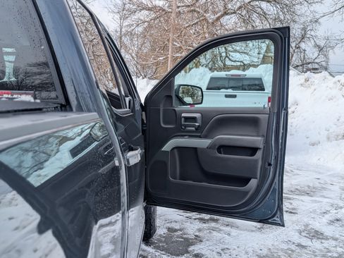 Used 2018 Chevrolet Silverado 1500 LT w/ All Star Edition image 42