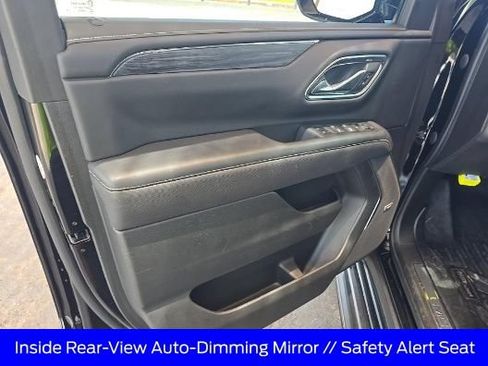 Used 2023 GMC Yukon SLT RWD image 9