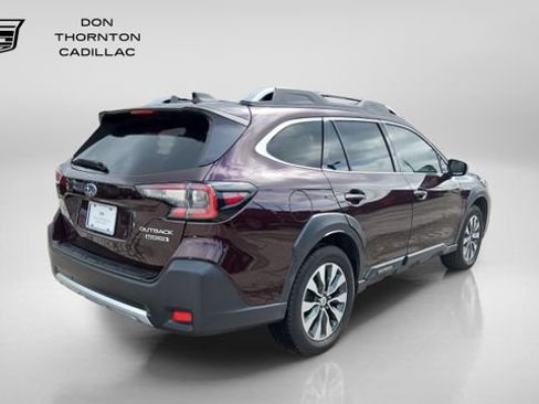 Used 2023 Subaru Outback Touring AWD/4WD image 5