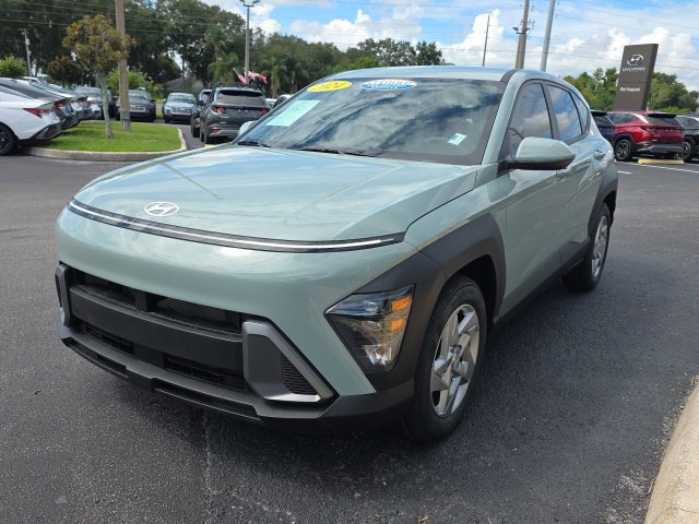 Certified 2024 Hyundai Kona SE FWD image 2