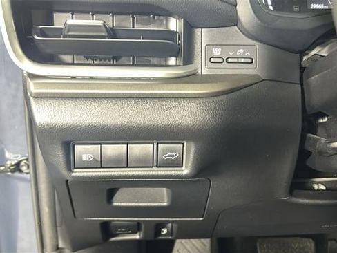 Used 2024 Toyota Grand Highlander AWD image 19