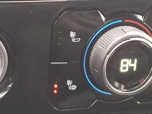 Used 2022 Chevrolet Silverado 1500 LT image 23