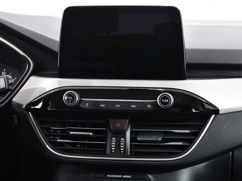 Used 2022 Ford Escape SEL image 9